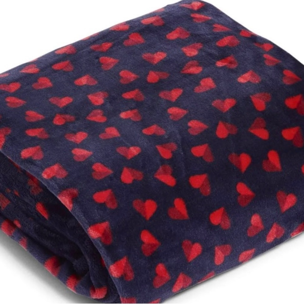 Vera Bradley SWEET HEARTS Fleece THROW BLANKET 80x50”